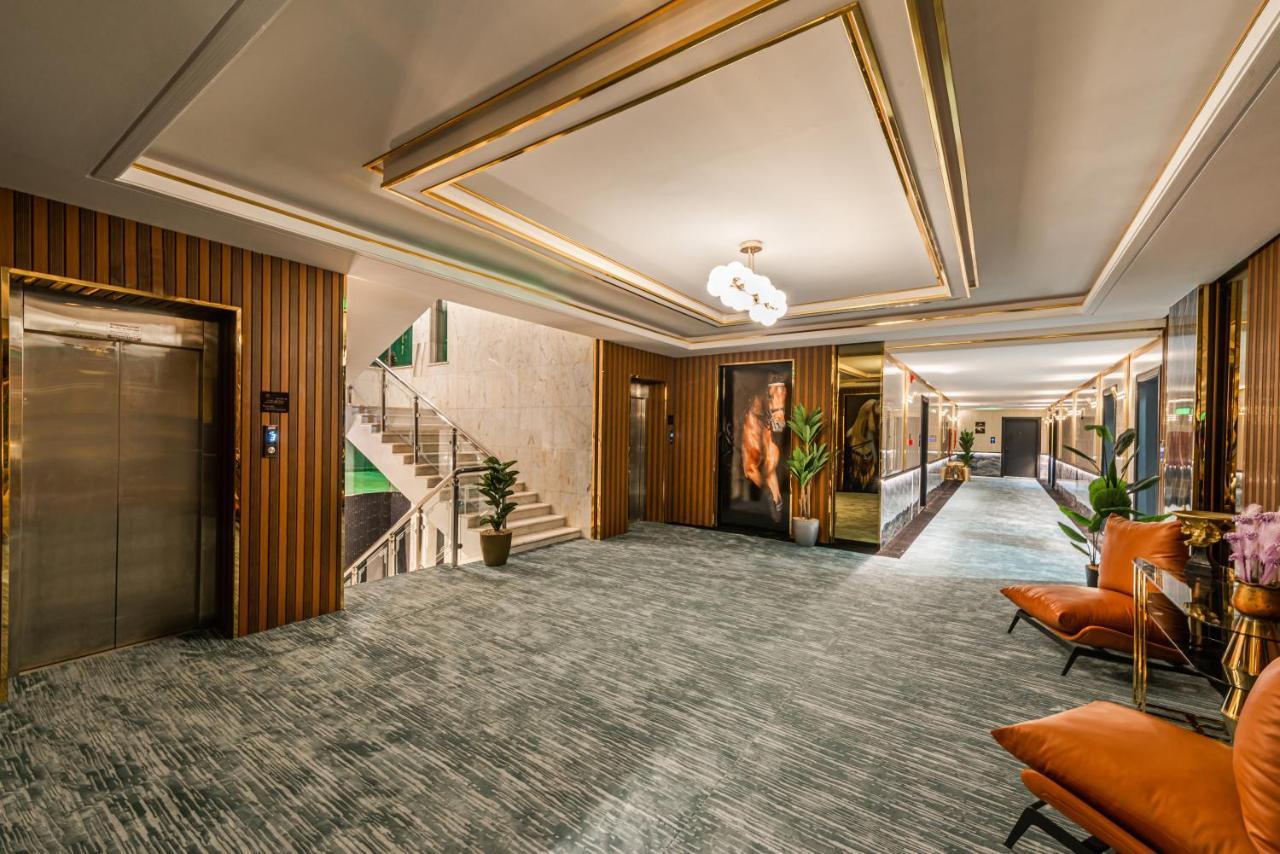 Ross Hotel Рияд Екстериор снимка