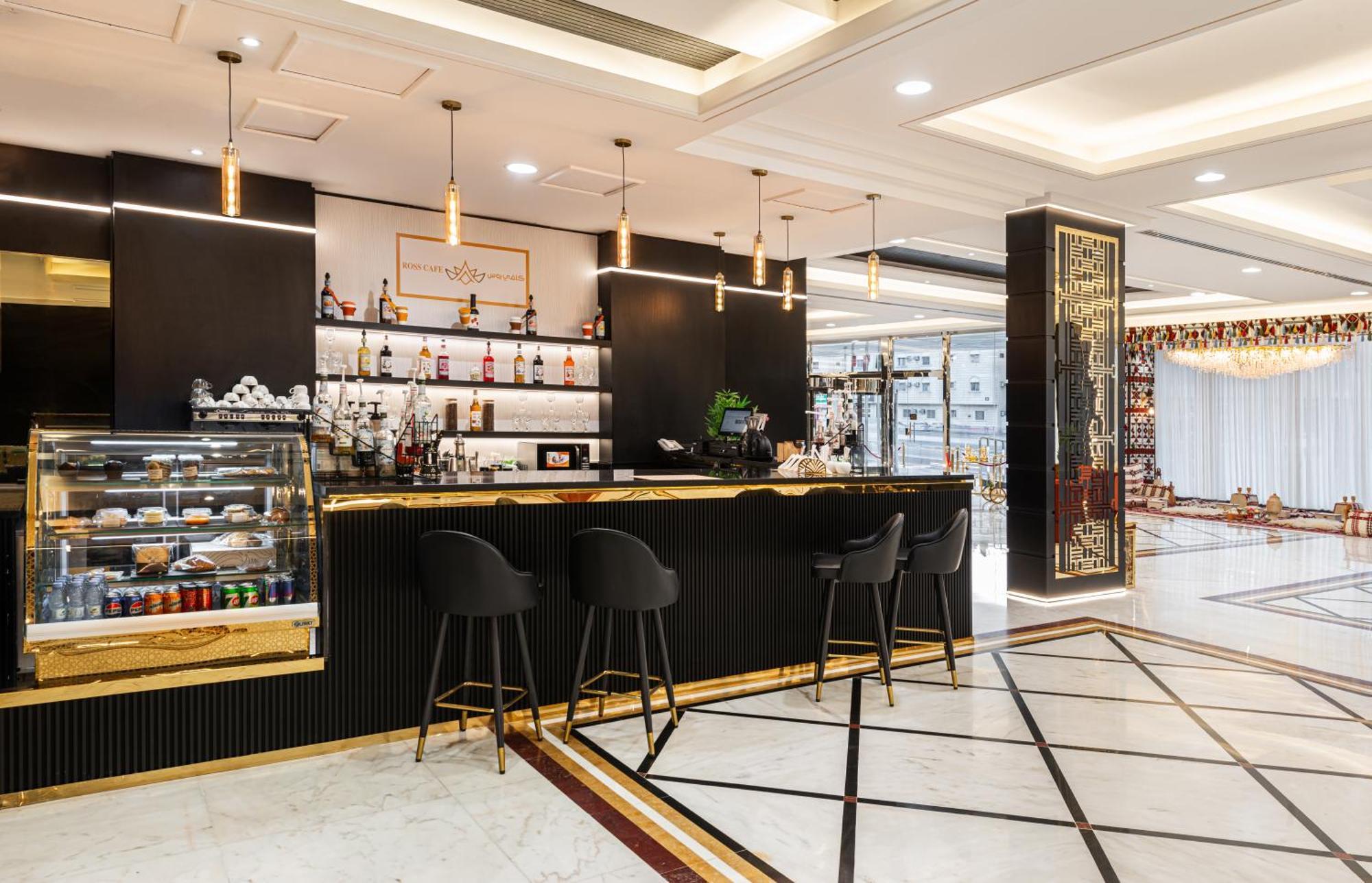 Ross Hotel Рияд Екстериор снимка