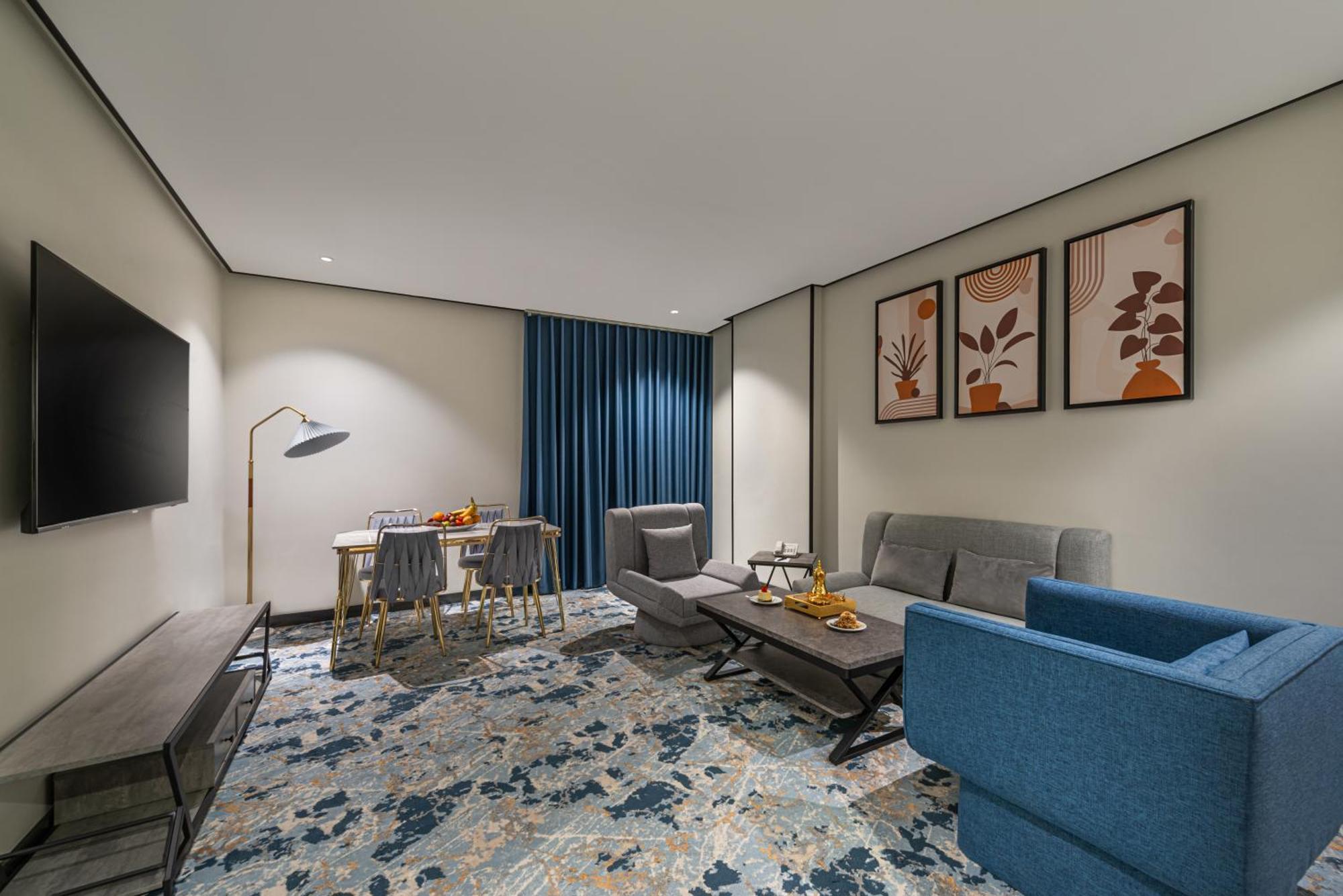 Ross Hotel Рияд Екстериор снимка